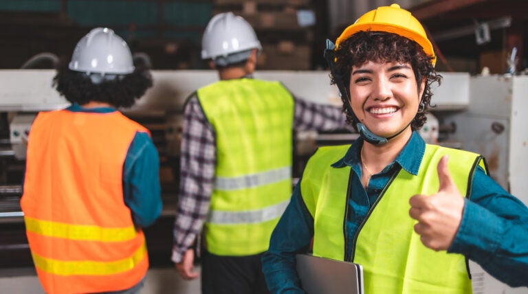 Building-a-Future-Ready-Workforce-The-Importance-of-Training-Apprenticeships-and-Career-Development-in-UK-Warehouses-Featured
